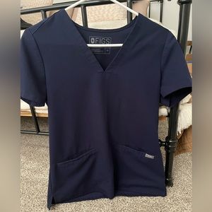 Women’s navy blue Figs scrubs set
